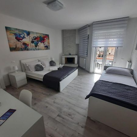 Guest House Tra Cielo E Mare Nettuno Zewnętrze zdjęcie